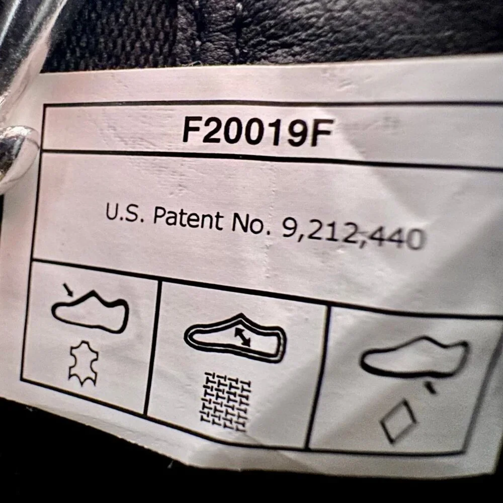 NW/B Ugg Arleta Wedge Waterproof Black Silver Buckle Boots Size 9.5 - Picture 11 of 12